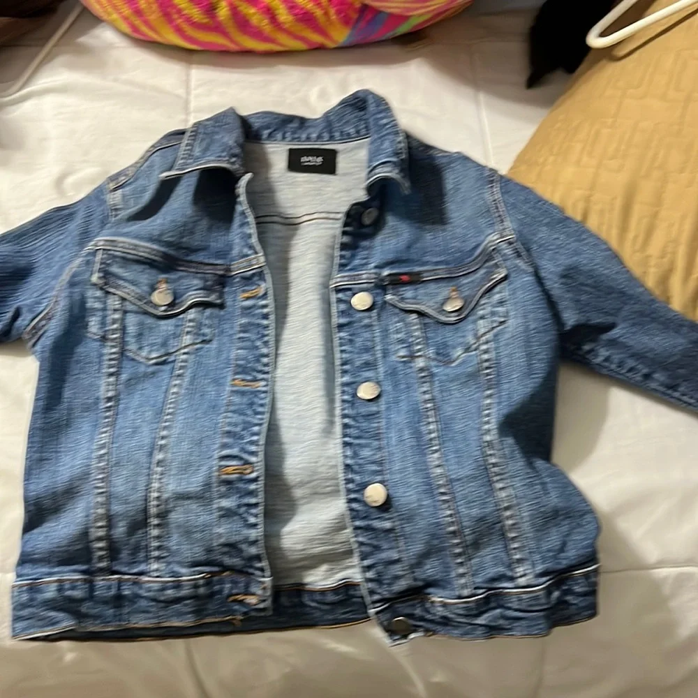 Jean jacket - Picture 1 of 1